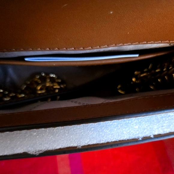 Live Show TONIGHT🎉LAST CHANCE🎁 Enter to WIN- MK Crossbody Bag NWT - Picture 15 of 16